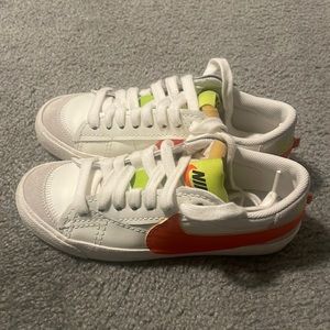 Low cut Nike blazer sneakers size 8